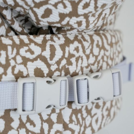 Love Radius Hoodiecarrier 2Sweet Sauvage Love Radius