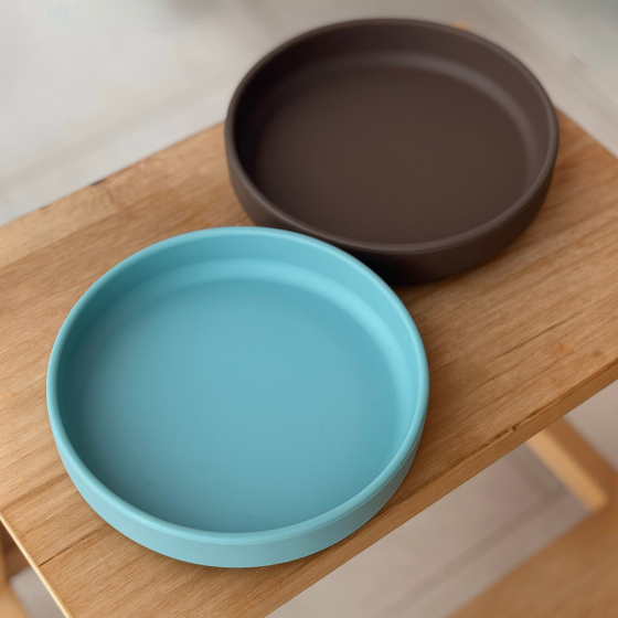 Petite&Mars - Take&Match - Assiette ronde en silicone avec ventouse