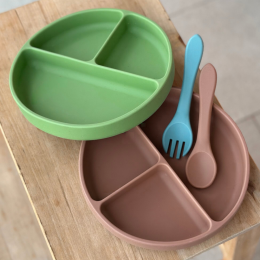 Petite&Mars - Take&Match - Set de couverts en silicone 6m+ - Frosted-Sky (Bleu Clair)