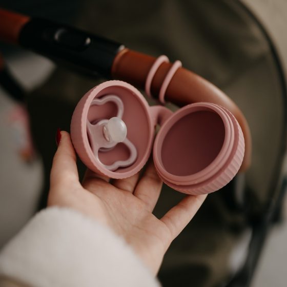 Petite&Mars - Étui porte-tétine en silicone Petite & Mars