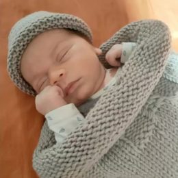 Ma Petite Laine Mon Cocon Premium - Cocon d'emmaillotage en laine mérinos - Marron Glace