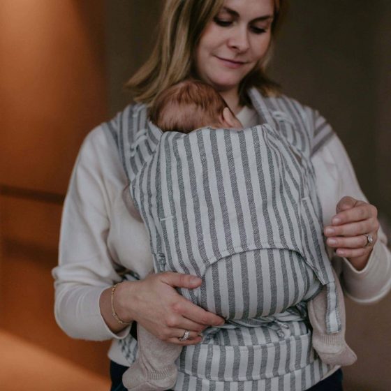 Fidella Flyclick - Halfuckle baby carrier
