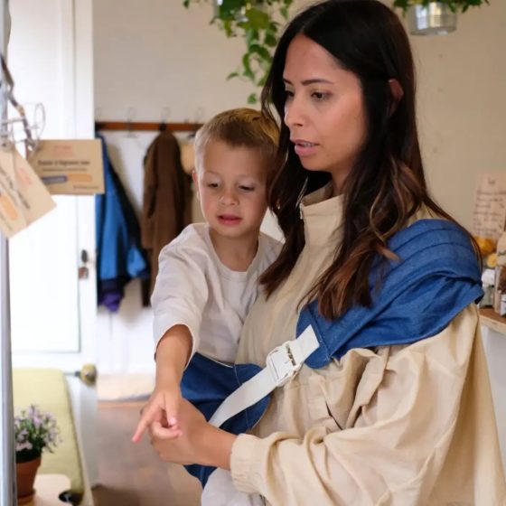 Mama Hangs - Carry & Walk Canvas - Aide au Portage Mama Hangs