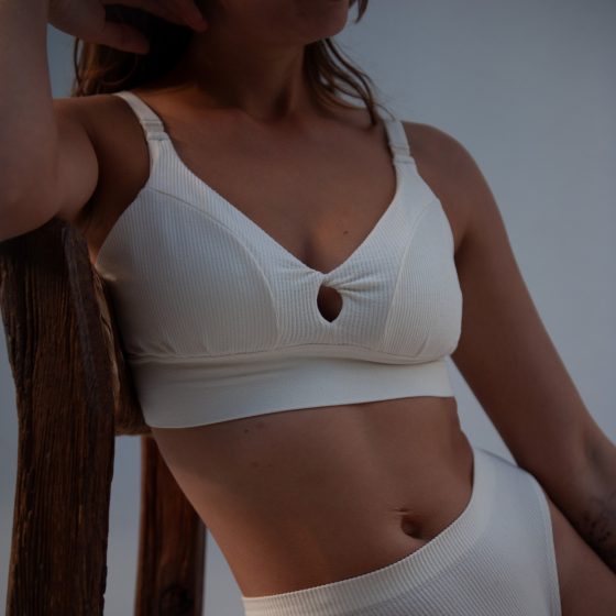 Mama Hangs Glow Bra nursing bra