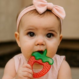 Bo Jungle – Strawberry Teething Ring, 2 pieces