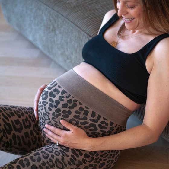 Mama Hangs Mama Flow Long Leggins