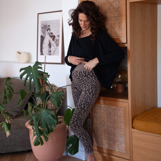 Mama Flow Top Maternity T-shirt