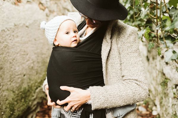 Comment Habiller Bebe Dans Le Porte Bebe