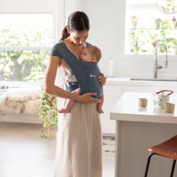 Ergobaby Embrace Gris bleu porte-bébé physiologique