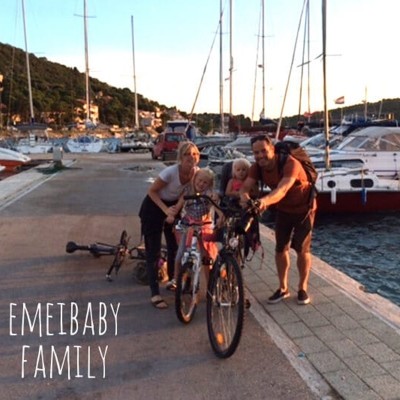 Daniela, fondatrice de Emeibaby et sa famille