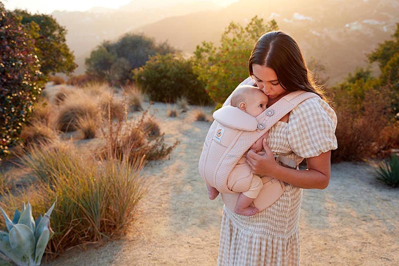 Ergobaby Omni Breeze Quartz Rose porte-bébé ultra aéré