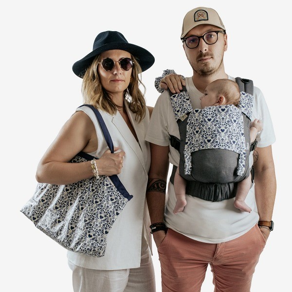 Guizy gris marin avec Guizy couture PPMC Scandinavian bleu et accessoires assortis
