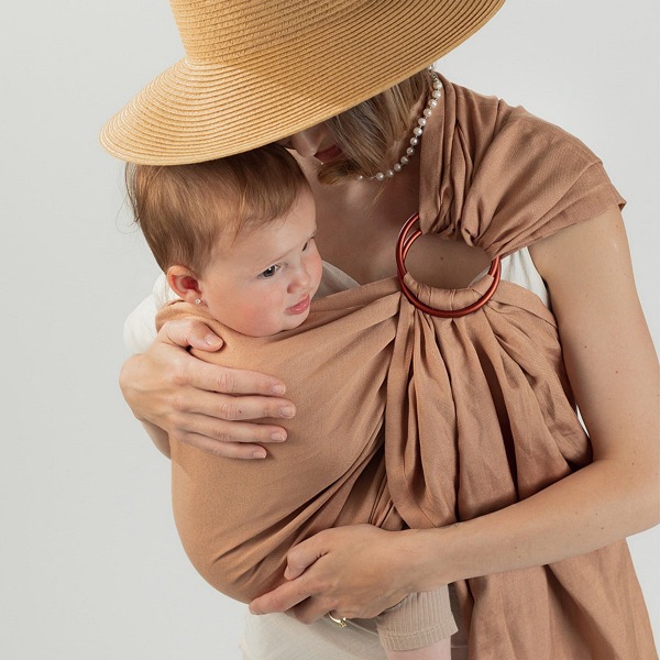 isara-ring-sling-bamboo-linen-Caramel