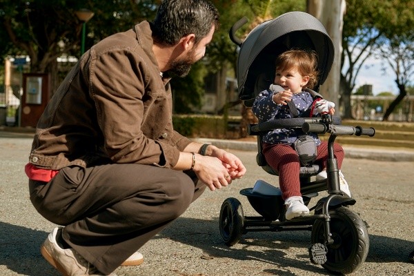 Kinderkraft Aston 2 PLUS Tricycle Evolutif Enfant 6 en 1