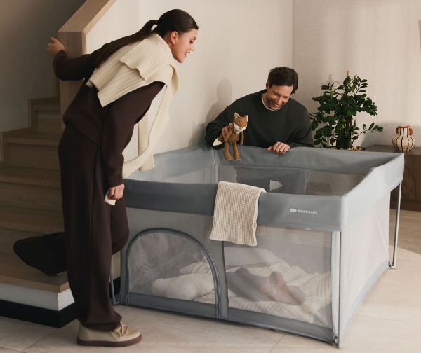 Kinderkraft ZIKI Parc bébé jusqu'à 4 ans grand espace de jeu de 126 × 126 cm