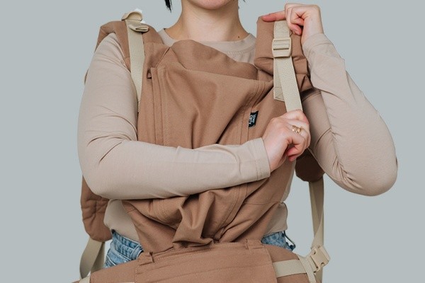 Love and Carry ONE EVO Pecan - Porte-bébé physiologique réglage en hauteur