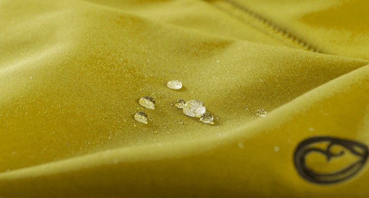 Le Softshell déperlant de la couverture Mamalia Evolutive Vario