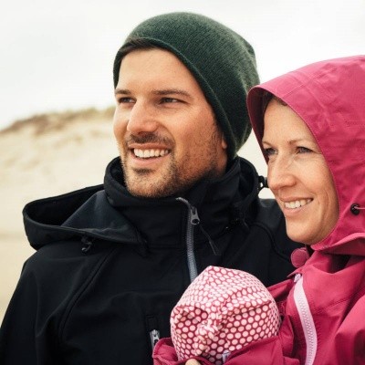 mise en situation veste portage Softshell sur Homme et Femme