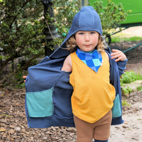 Gilet à poches  Manymonths Gilet à capuche zippé en laine Enfant