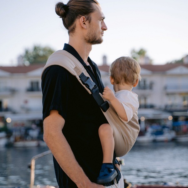 Neko - Neko Up & Down - Aide au Portage un moyen de portage que les papas adorent