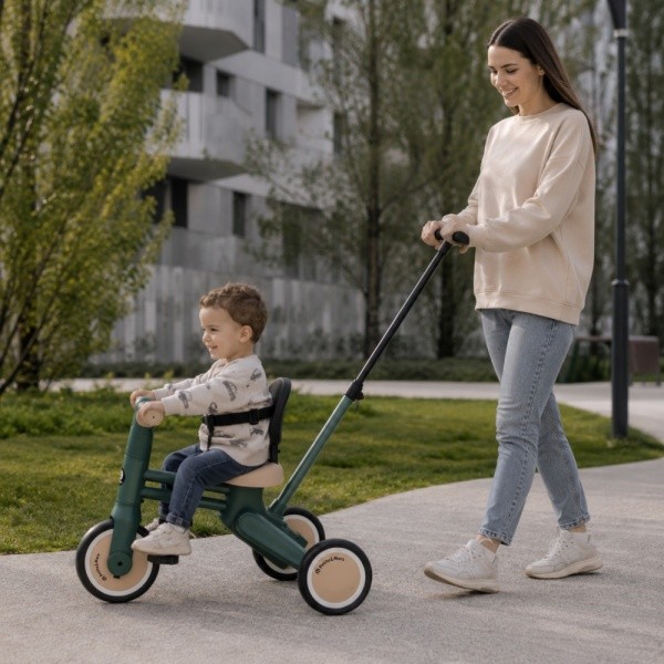 Tricycle enfant avec poignée parentale