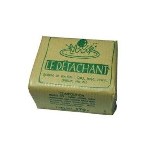 savon détachant aux huiles essentielles 